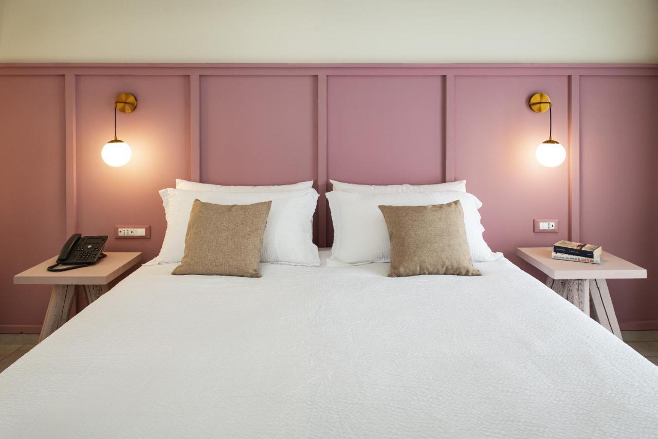 Palazzo Mata Boutique Hotel Taranto Exterior photo