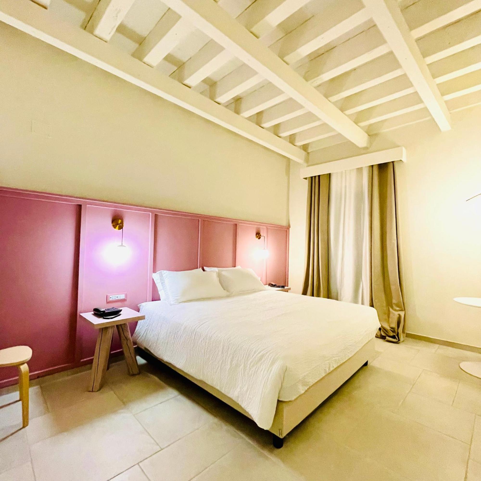 Palazzo Mata Boutique Hotel Taranto Exterior photo