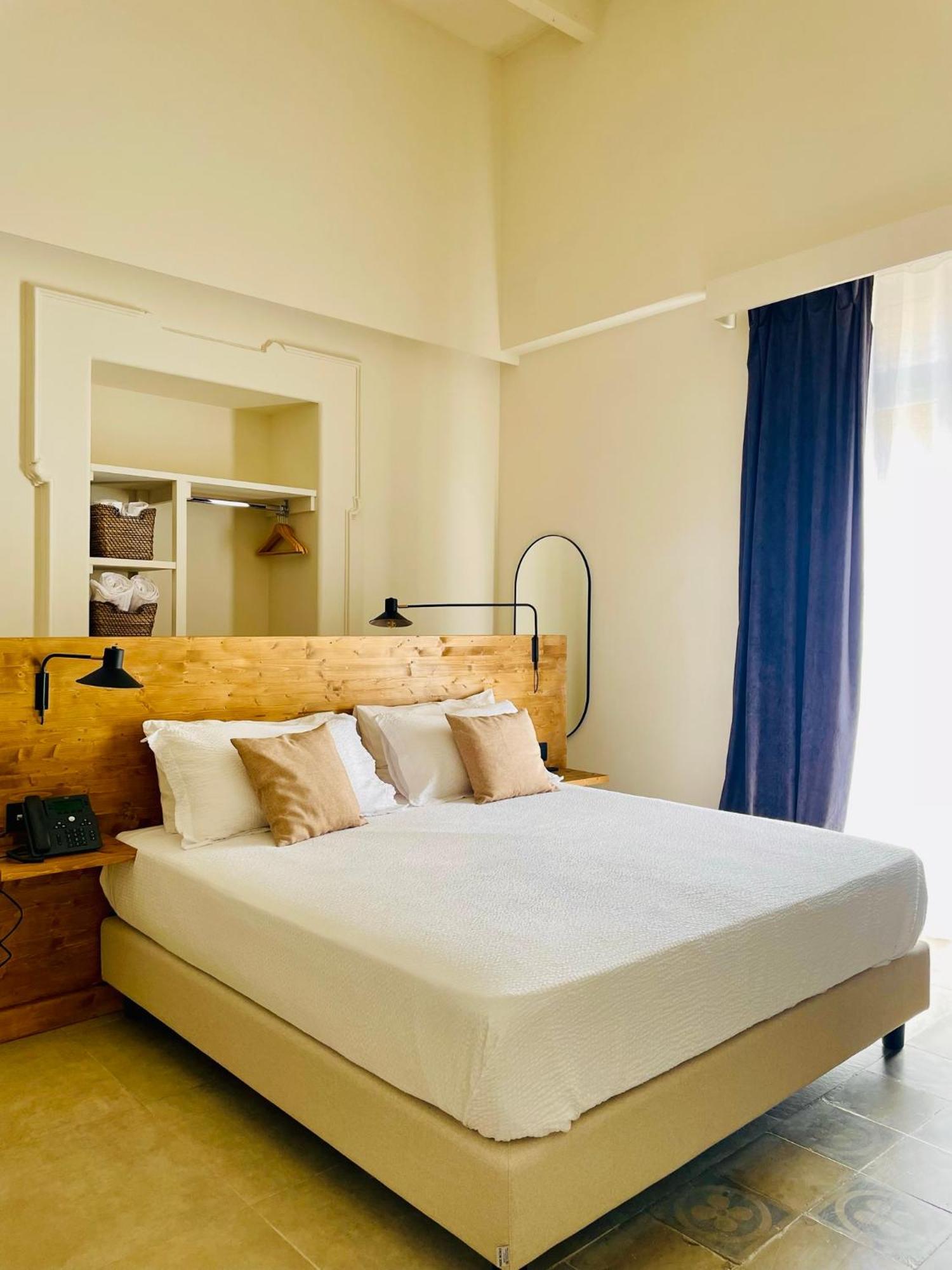 Palazzo Mata Boutique Hotel Taranto Exterior photo